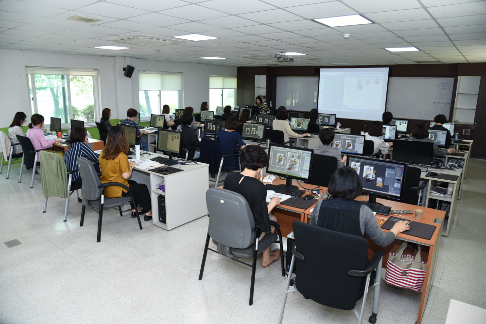 gyeonggi-province-to-offer-it-vocational-training-for-women